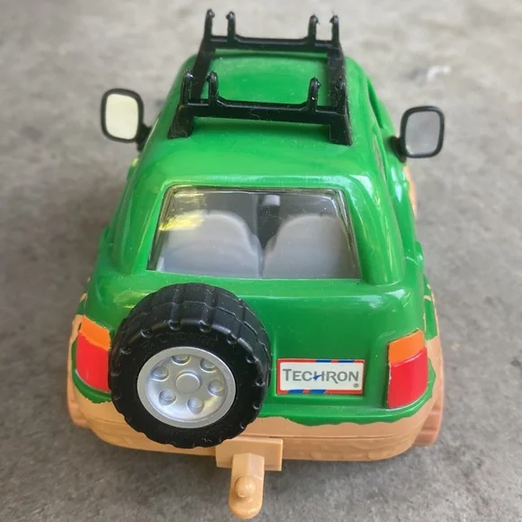 Chevron Cars - Picture 6 of 6